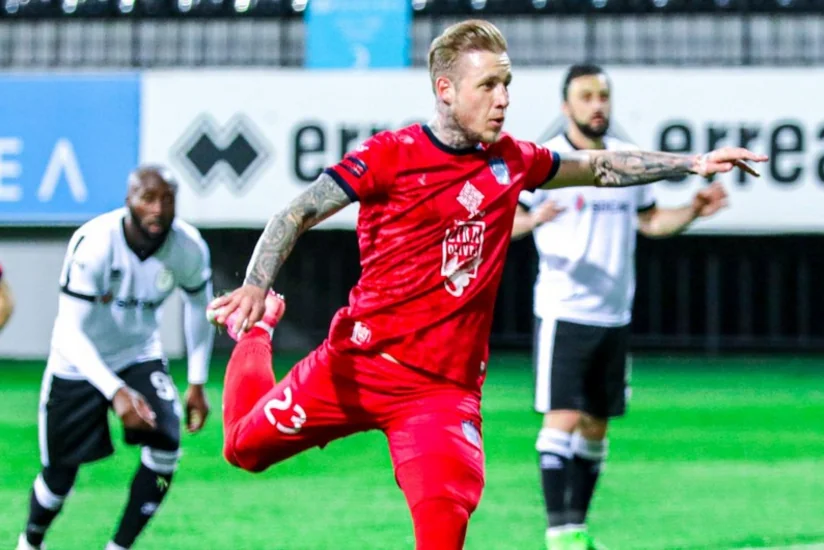 Zirənin baş məşqçisi braziliyalı futbolçunu komandada görmək istəmir