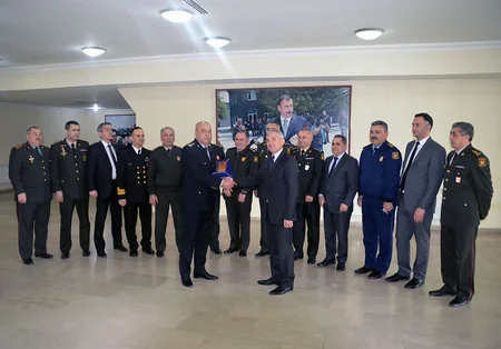 Hərbi Akademiyada “Azərbaycanın hərbi-sənaye potensialı” mövzusunda praktiki məşğələ keçirilib