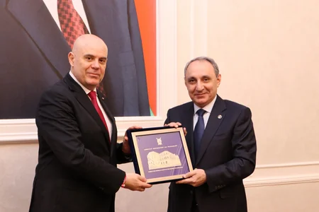 Bolqarıstanın Baş prokuroru Azərbaycanda səfərdədir