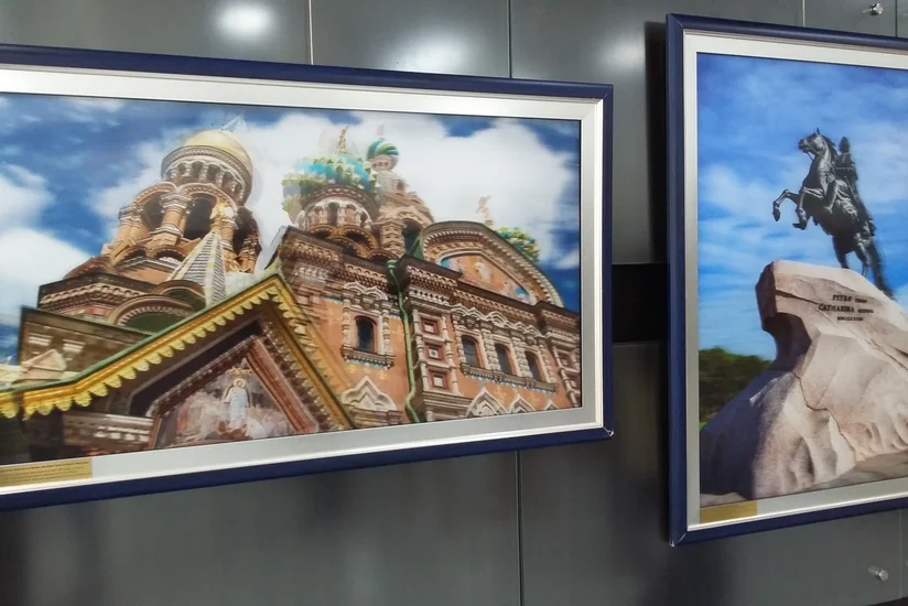 В Баку открылась фотовыставка Объемный Санкт-Петербург