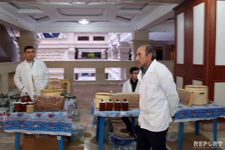 Bakıda ənənəvi bal yarmarkası keçirilir