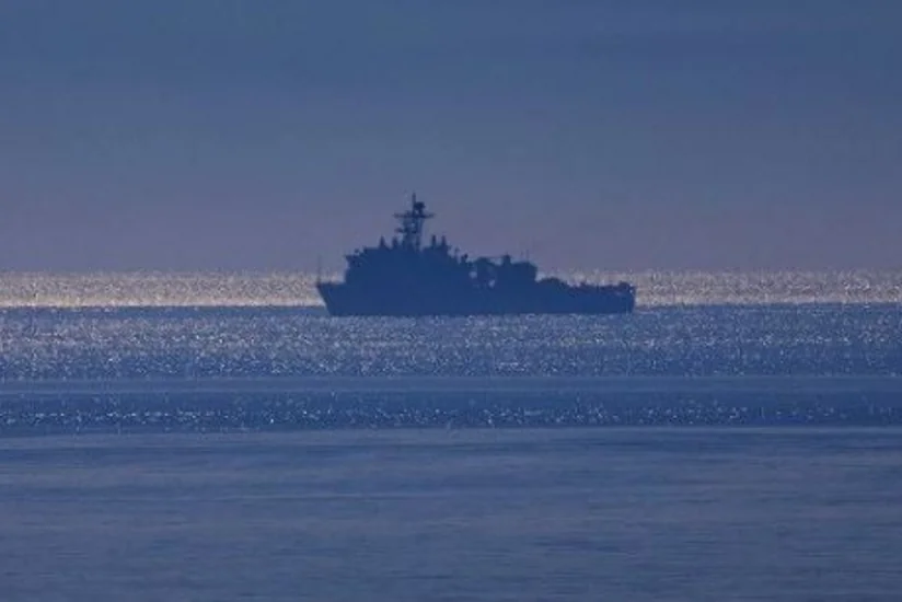 Amerikanın desant gəmisi Qara dənizə daxil olub