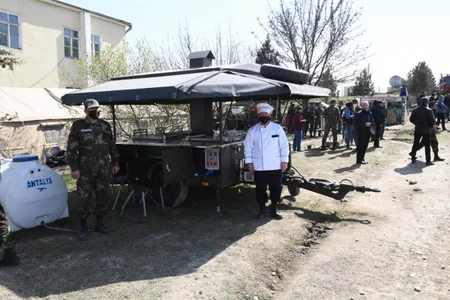 Официальные лица ознакомились с условиями содержания граждан