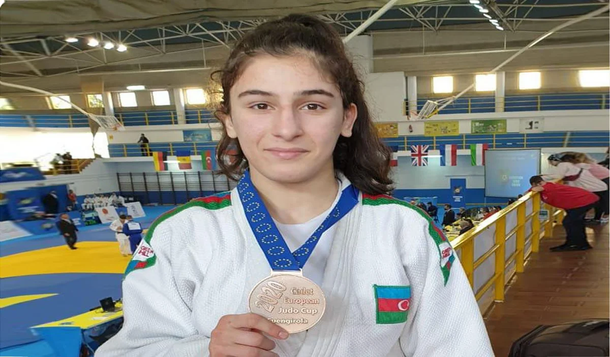 Yeniyetmə cüdoçularımız İspaniyadan 9 medalla qayıdır
