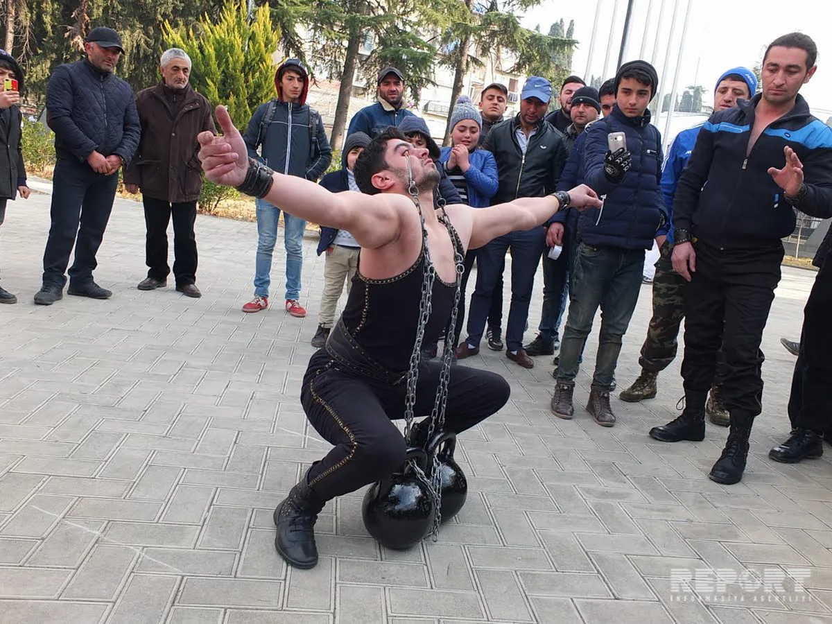 Azərbaycanlı pəhləvanlar Gürcüstanda yeni dünya rekordları qırıblar - FOTOREPORTAJ