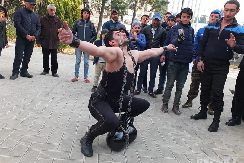 Azərbaycanlı pəhləvanlar Gürcüstanda yeni dünya rekordları qırıblar - FOTOREPORTAJ