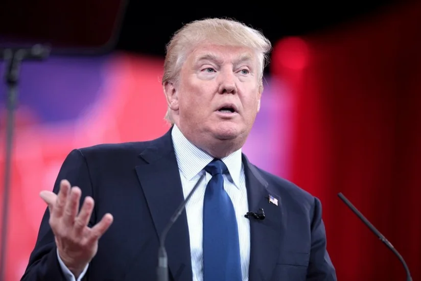 Tramp yenidən seçkidə qalib gəldiyini iddia edib