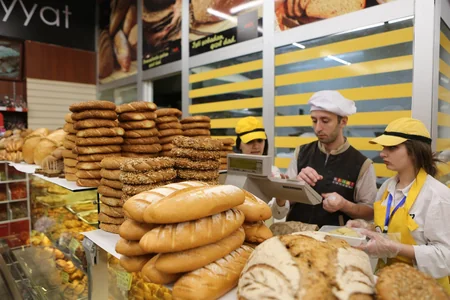 Bakıda “RAHAT” supermarketlər şəbəkəsinin daha bir filialı açıldı - FOTO