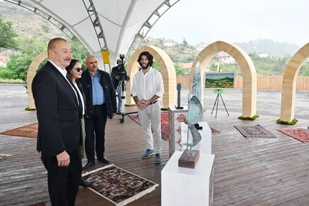 İlham Əliyev və Mehriban Əliyeva “Laçın Şəhəri Günü” bayram şənliklərində iştirak ediblər - YENİLƏNİB