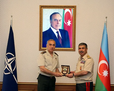 Zakir Həsənov NATO generalları ilə görüşüb