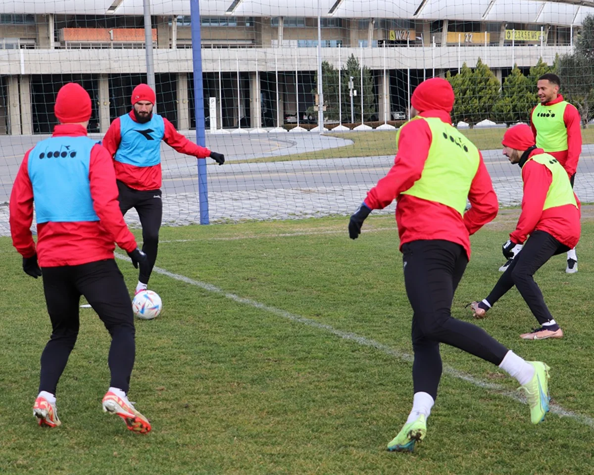 “Araz-Naxçıvan”ın zədəli futbolçularının son durumu açıqlanıb