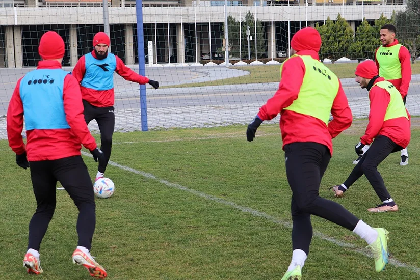 “Araz-Naxçıvan”ın zədəli futbolçularının son durumu açıqlanıb