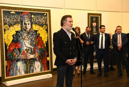 Heydər Əliyev Mərkəzində Türk dünyası rəssamlarının “Tomris” adlı sərgisi keçirilib