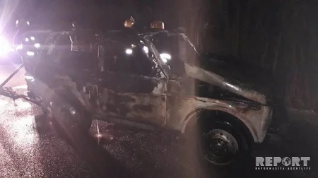 Kürdəmirdə avtomobil yanıb - FOTO