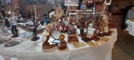 Bakıda əl işləri sərgisi keçirilib