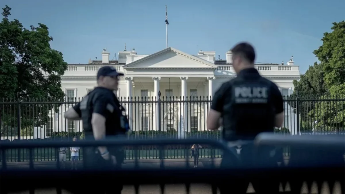 The Hill: Tramp Alyaskada olarkən Ağ Evdə silahlı təlim keçiriləcək