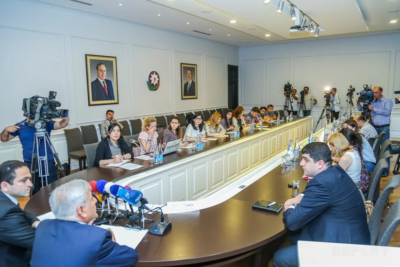 Nazirlik: Aztəminatlı tələbələr həm işləyəcək, həm də təhsillərini davam etdirə biləcəklər