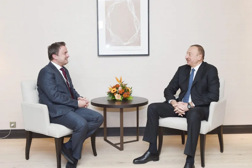 Президент Азербайджана встретился в Давосе с премьер-министром Люксембурга