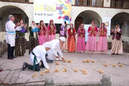 Şəki “İpək yolu” XIV Beynəlxalq Musiqi Festivalına start verilib