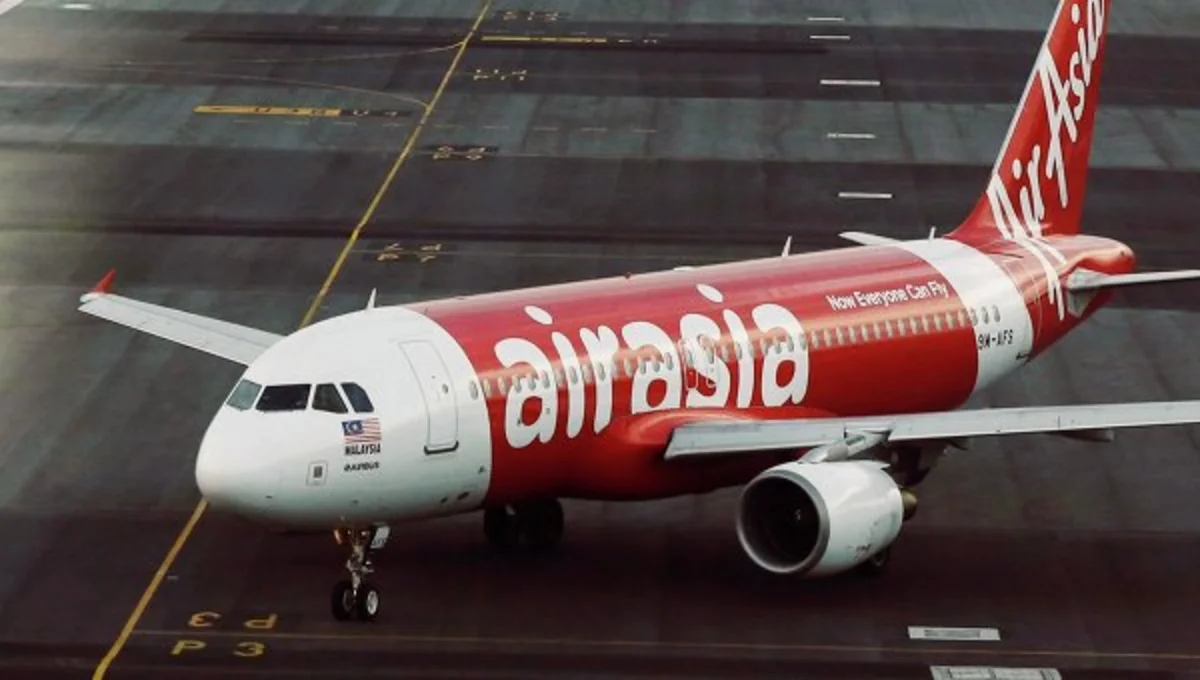 Самолет Air Asia упал, когда из-за турбулентности хотел поменять курс