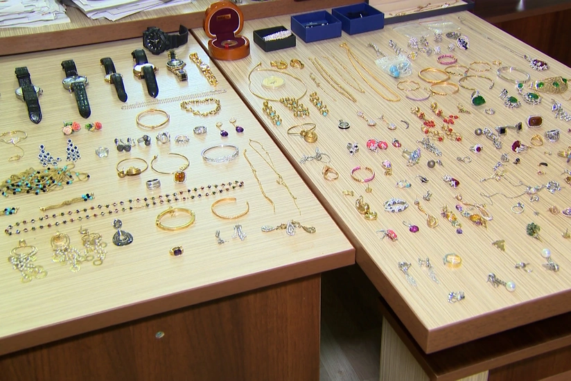 Bakıda alpinist çoxmərtəbəli binalardan 2 milyonluq oğurluq edib - VİDEO