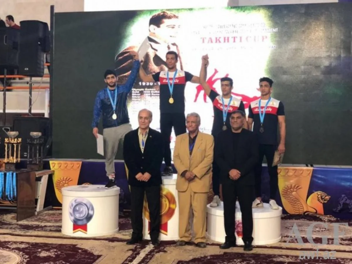 Azərbaycan güləşçiləri “Təxti kuboku”nda 3 medal qazanıblar