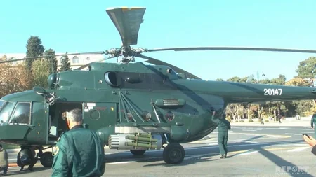 Sumqayıt səmasında uçan helikopterlərdən sakinlər üçün dəvətnamə atılıb - FOTO - VİDEO - YENİLƏNİB