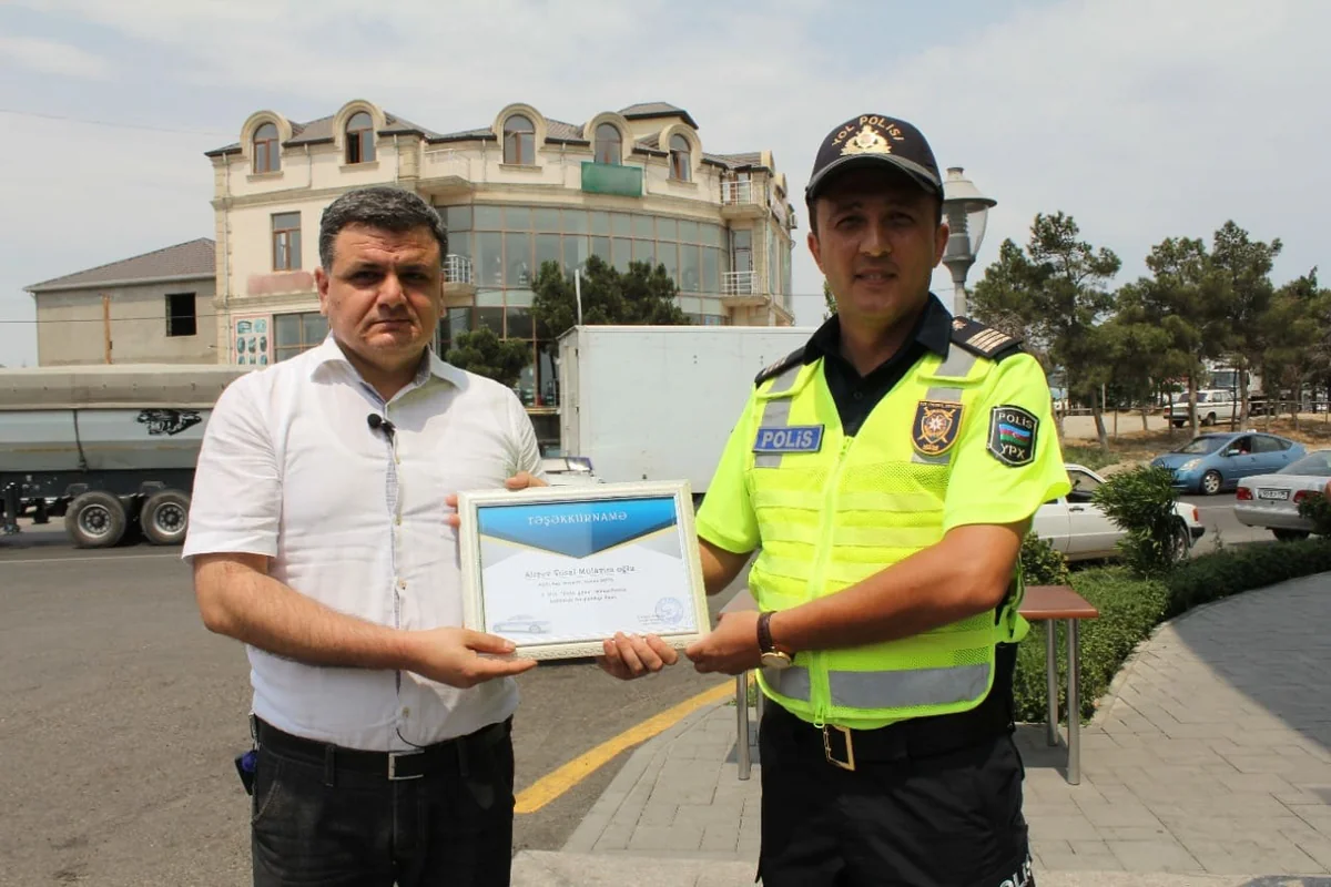 Xidmətdə fərqlənən yol polislərinə Təşəkkürnamə verilib