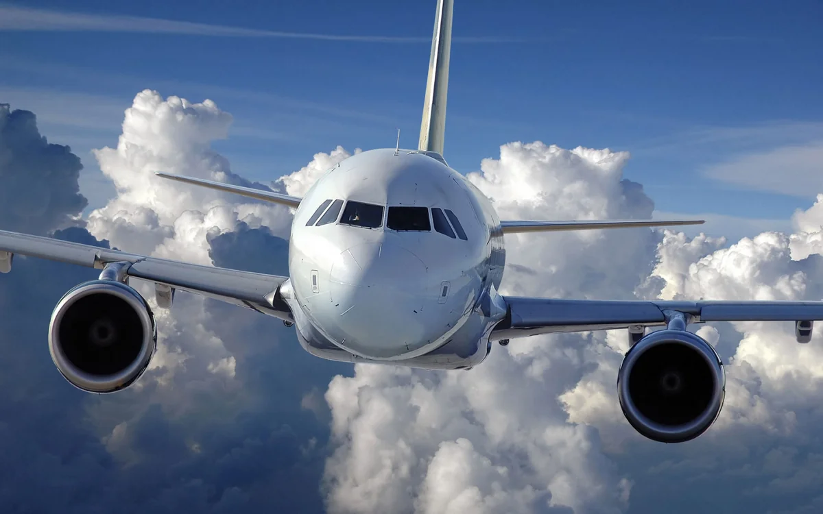 Bakıdan ​İstanbula və əks istiqamətdə üç aviareys təxirə salınıb