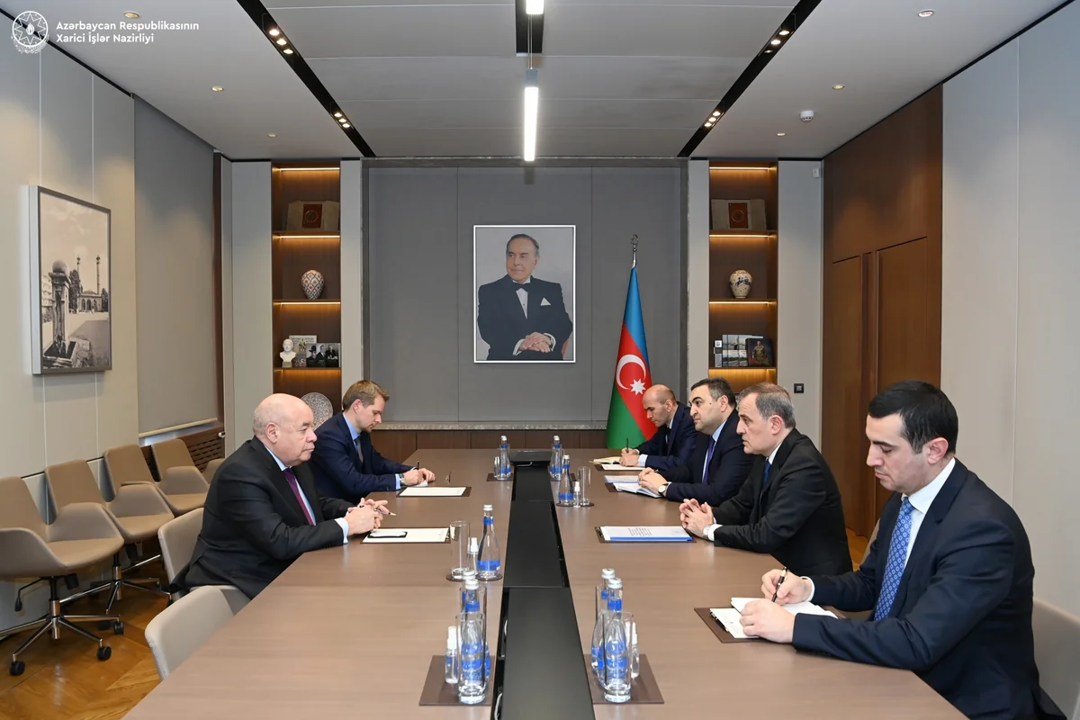 Ceyhun Bayramov Rusiya Prezidentinin xüsusi nümayəndəsi ilə regiondakı vəziyyəti müzakirə edib