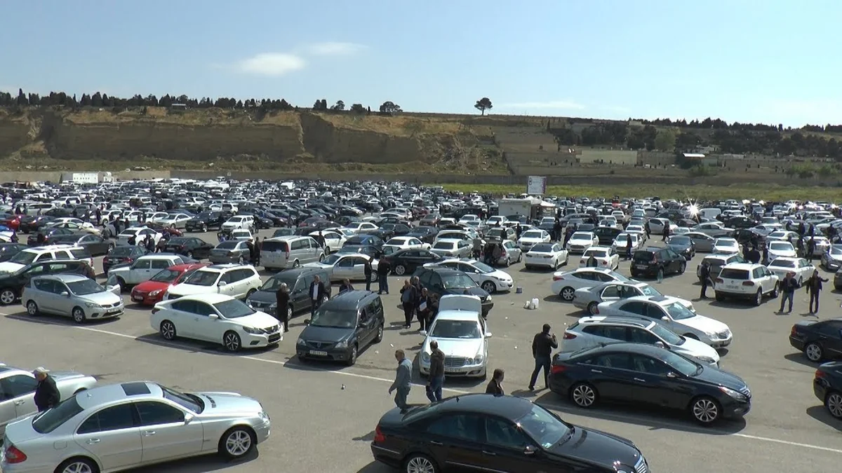 Bu il Azərbaycan Gürüstandan 9 minə yaxın avtomobil alıb