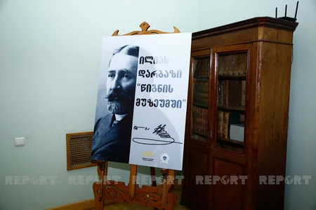 “Molla Nəsrəddin” jurnalının orijinal nüsxələri, Azərbaycan dilində 85 yaşlı kitab - REPORTAJ