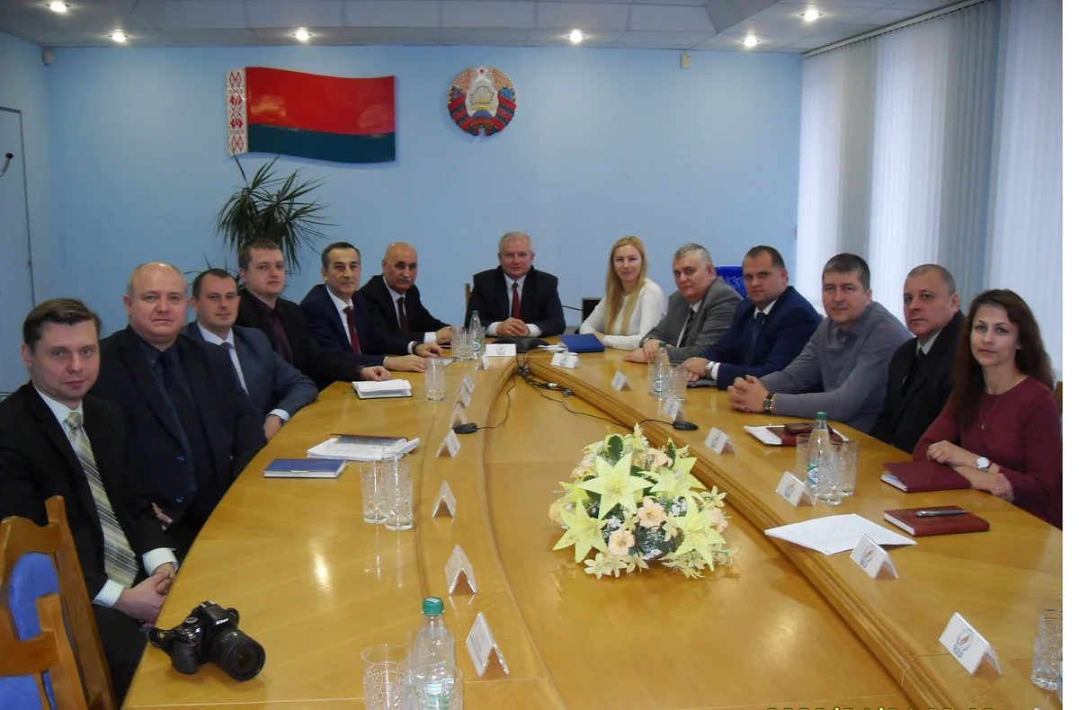 Energetika Nazirliyinin əməkdaşları Belarus təcrübəsini öyrəniblər