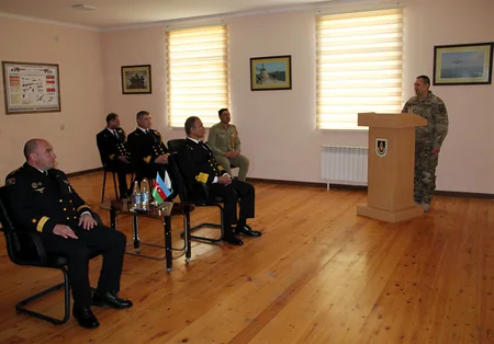 Pakistan HDQ komandanı Hərbi İnstitutu və hərbi hissəni ziyarət edib