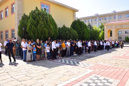 Naxçıvanda Heydər Əliyev adına Hərbi Lisey kursantlarının buraxılış mərasimi keçirilir