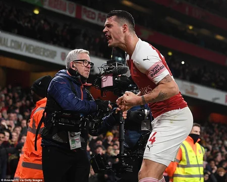 London derbisində Arsenal Çelsini məğlub edib