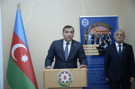 Turizm təhsili müəssələrində auditoriyalara şəhid məzunların adları verilib
