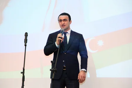 Tanınmış şəxslərin dəstəklədiyi namizəd kimdir? - VİDEO