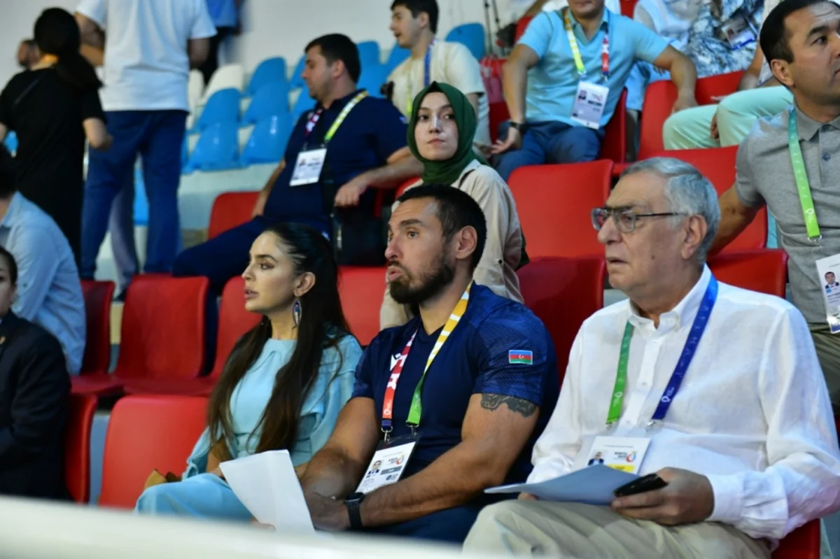 Leyla Əliyeva güləşçilərimizin V İslam Həmrəyliyi Oyunlarındakı çıxışlarına baxıb