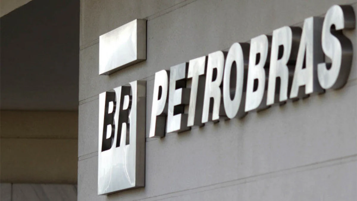 Petrobras не будет повышать стоимость топлива до стабилизации нефтяного рынка