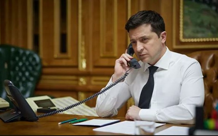 Zelenski ilə Makron arasında telefon danışığı olub