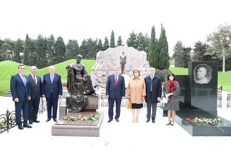 Akademik Zərifə Əliyevanın 100 illik yubileyinə həsr olunan elmi konfrans keçirilib