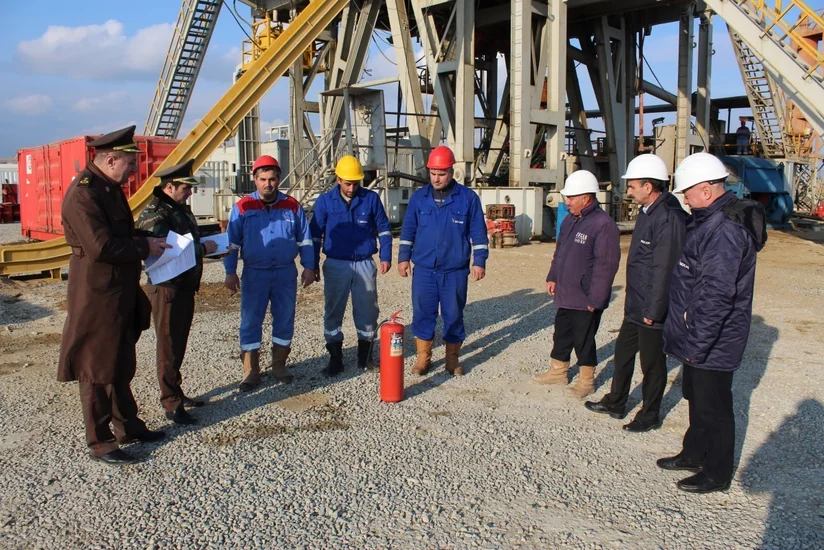 SOCAR-ın Kompleks Qazma İşləri Trestində yanğın təhlükəsizliyinə dair təbliğat xarakterli tədbir keçirilib