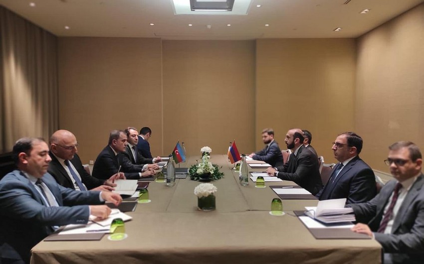 Cenevrədə Ceyhun Bayramovla Ararat Mirzoyan arasında görüş keçirilib 