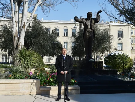 Prezident İlham Əliyev maestro Niyazinin Bakıda abidəsinin açılış mərasimində iştirak edib - YENİLƏNİB