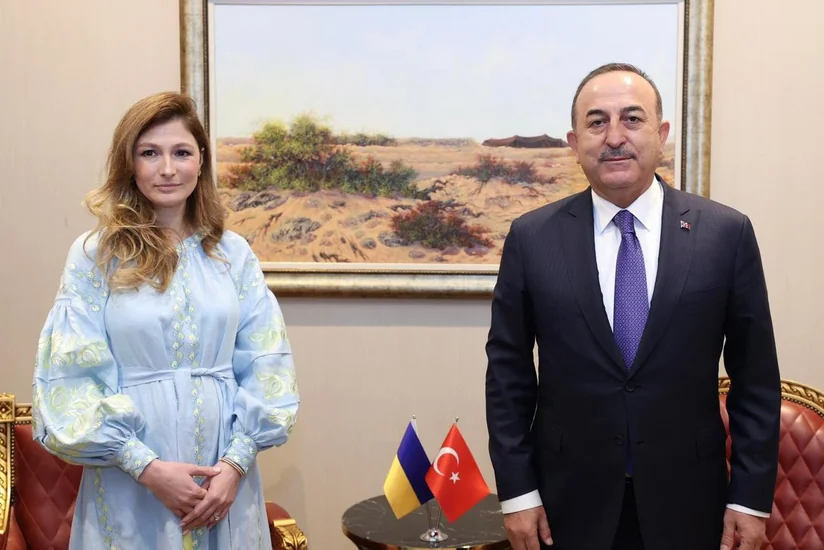 Dohada Əminə Cabbarla Çavuşoğlu arasında görüş keçirilib