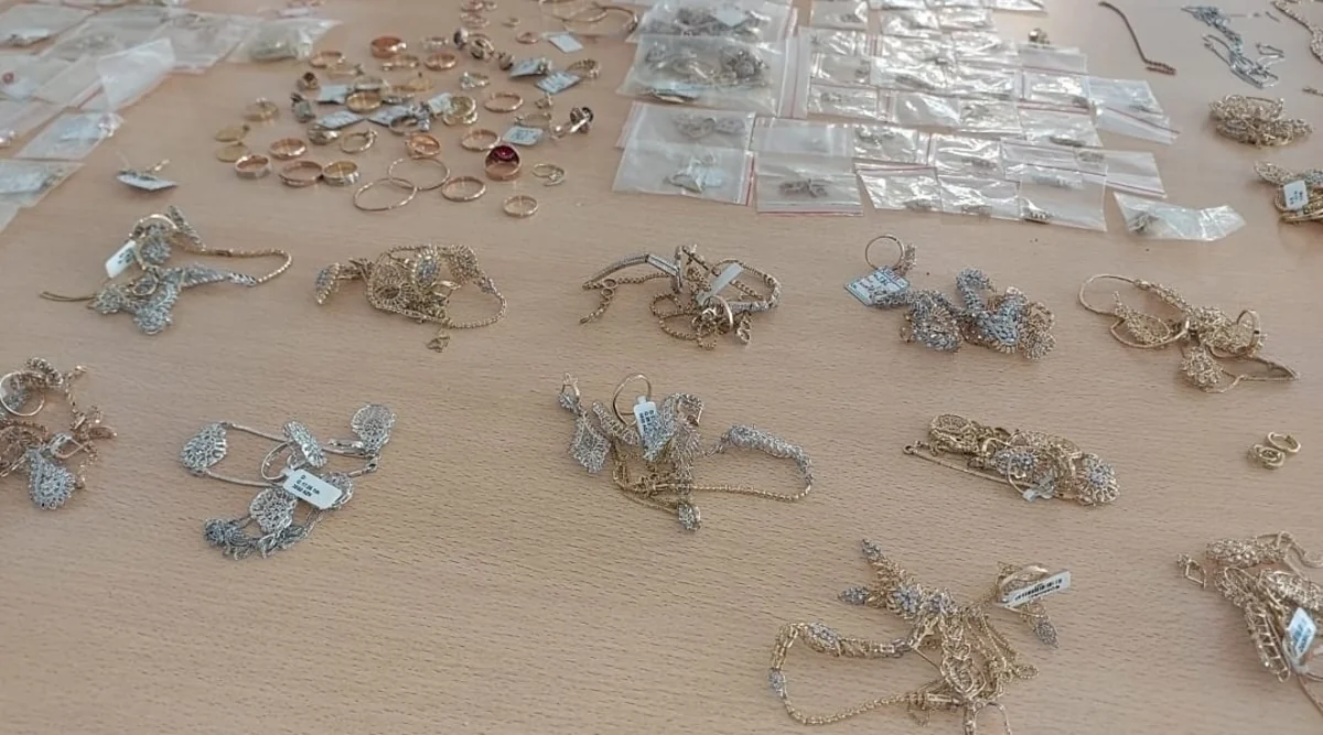 Astarada qohumunun evindən 100 min manatlıq qızıl oğurlayan şəxs saxlanılıb