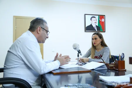 “Əgər maaş insanı qane edirsə, deməli, onda qüsur var”