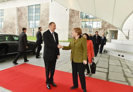 ​Prezident İlham Əliyev Almaniya kansleri Angela Merkel ilə görüşüb