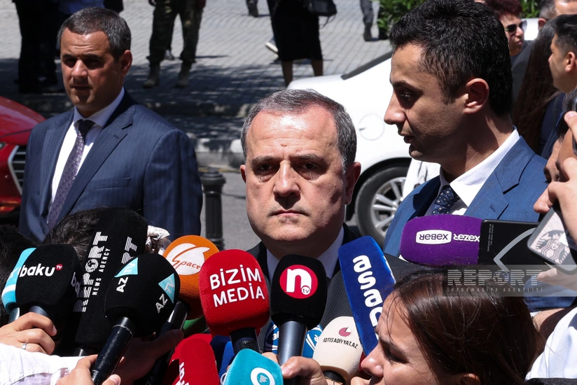 Министр: Призываем Пакистан и Индию решить вопрос политико-дипломатическим путем